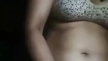 Bhabi Talking On Phone stripping and fingering MMS