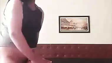 Amateur girl gets fuck by her lover in doggy style