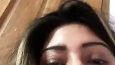 Huge boobs bhabhi Fariha viral video call sex