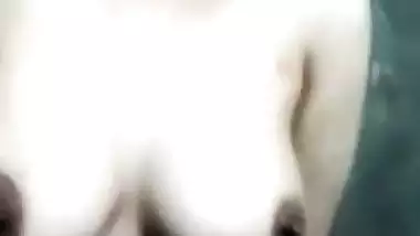 Cute Bengali YouTuber nude boobs and pussy expose