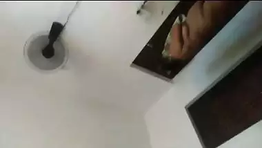 Mallu wife after bath nude before lover at home