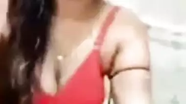 Desi seductress shows tits and plays with XXX pussy on video call