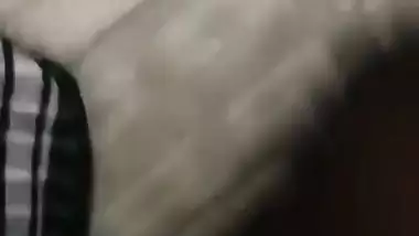 Selfie sex video of lonely Tamil aunty with mama