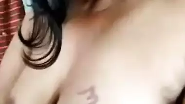 Mallu aunty with big boobs writing on nude breast