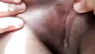 Bengali girl spreading ass in nude viral xxx clip