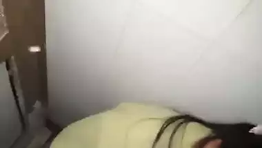 Desi girl enjoys bathroom sex by sucking a big dick
