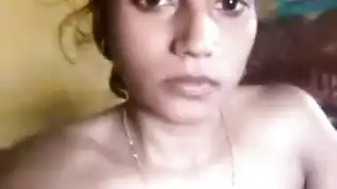 Desi love with pierced nostril is always glad to pose with no bra