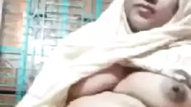 Bengali boudi hairy pussy masturbation with video call